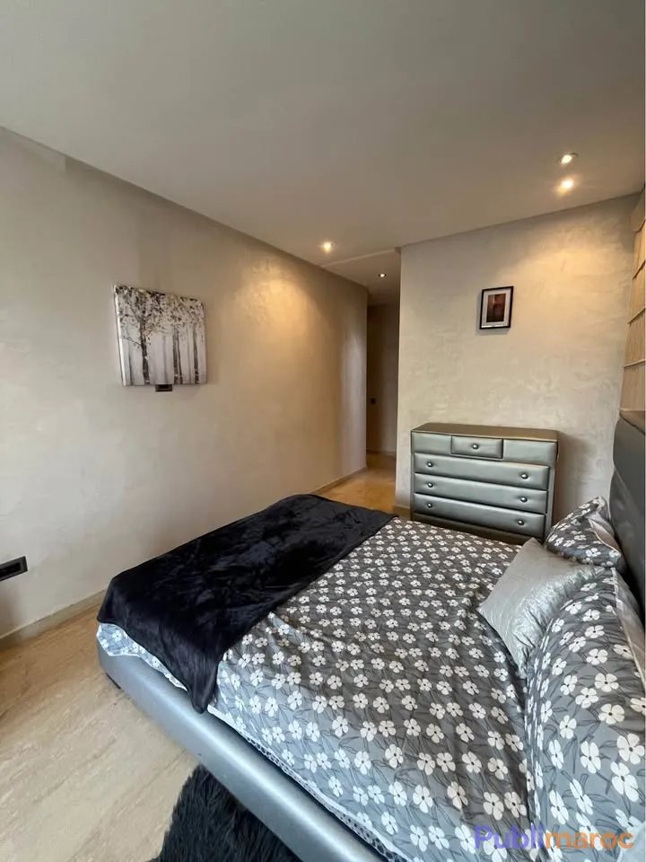 APPARTEMENT 3 CHAMBRES MEUBLÉ À LOUER – DAR BOUAZZA | SUNSQUARE photo 5
