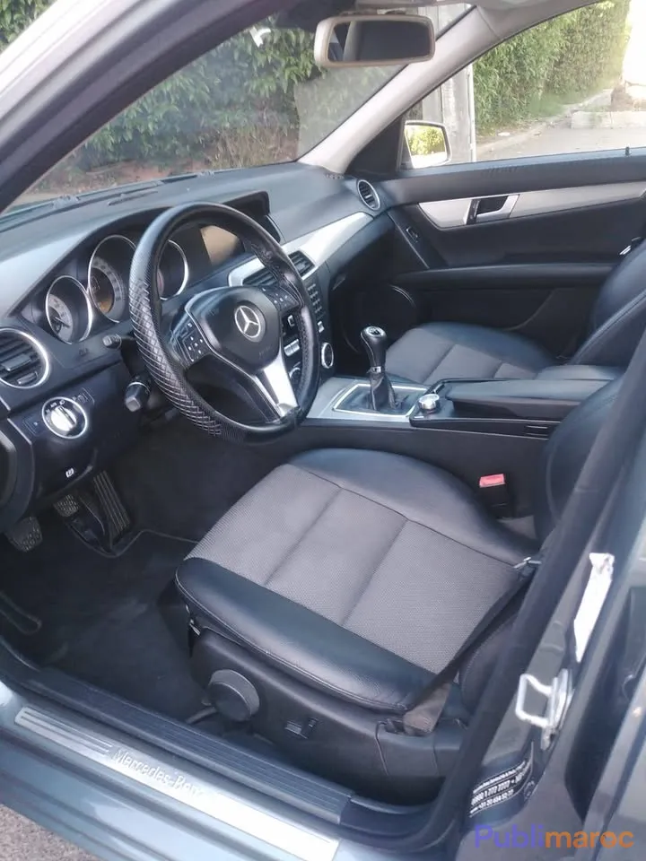 Mercedes-Benz Classe C 220 CDI (Modèle 2012 – Dédouanée 2015) photo 3