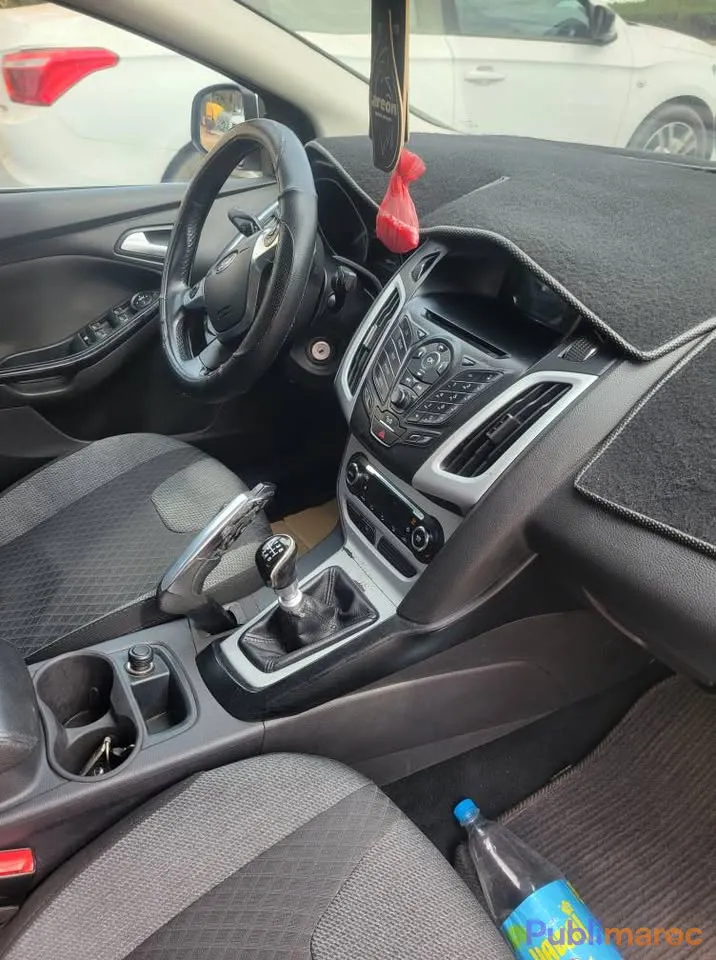 Ford Focus Sedan (Modèle 2013) – Finition Sport (Toutes Options) photo 4