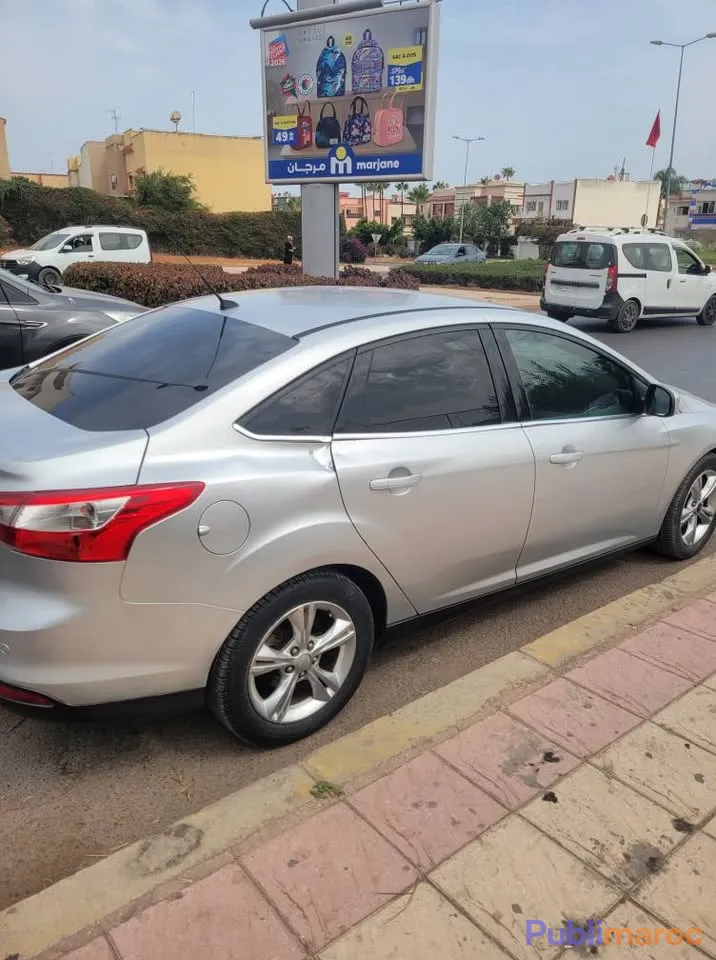 Ford Focus Sedan (Modèle 2013) – Finition Sport (Toutes Options) photo 5
