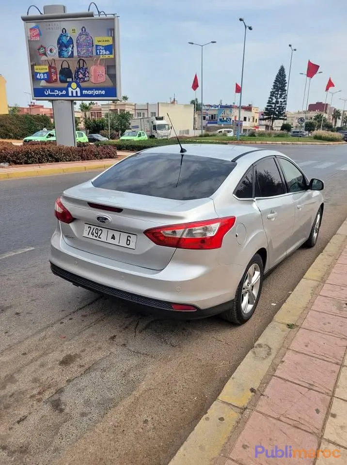 Ford Focus Sedan (Modèle 2013) – Finition Sport (Toutes Options) photo 7