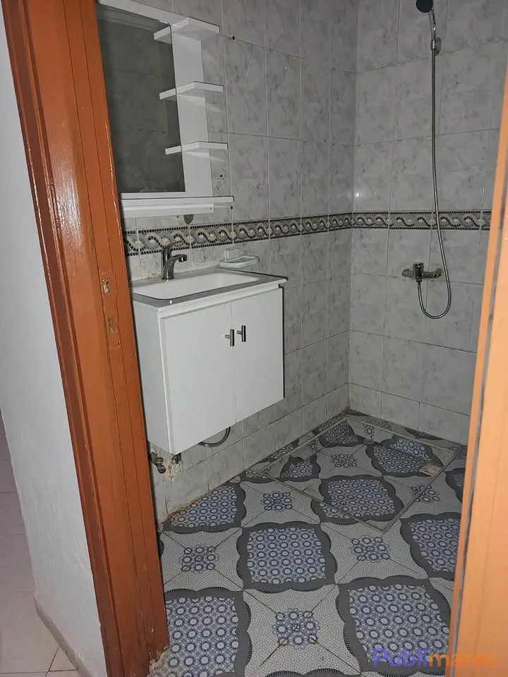 شقة للبيع بسيدي معروف (66 م²) – واجهتان وموقع ممتاز (بدون سمسار) photo 2