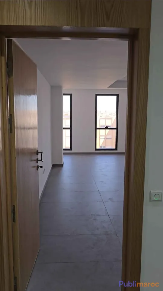 Bureau DAR BOUAZZA 61m² - centre rahma photo 5