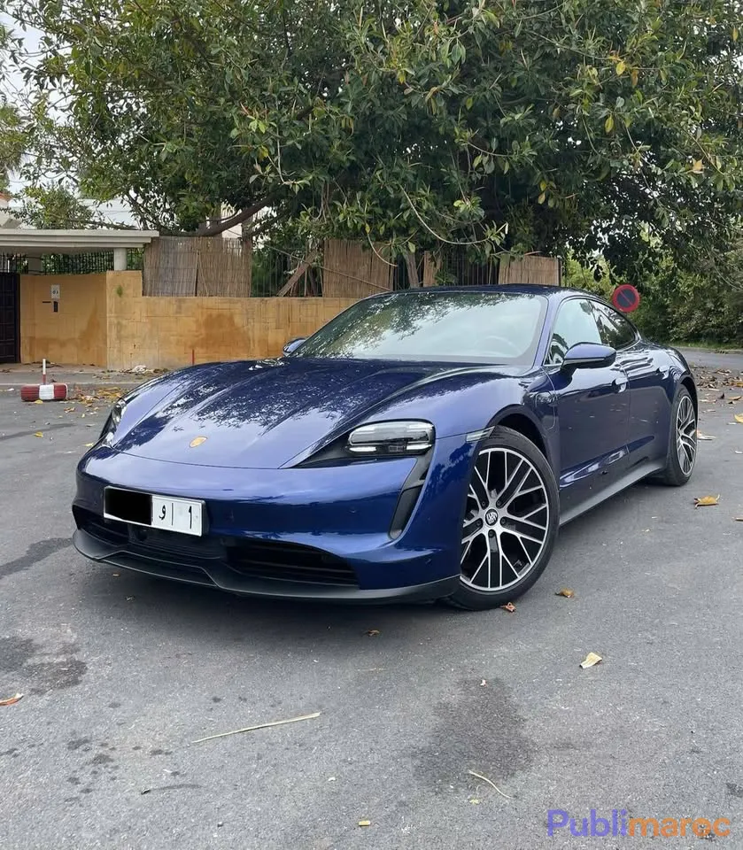 Porsche Taycan 100% Électrique (Modèle 2022) – Importée Neuve