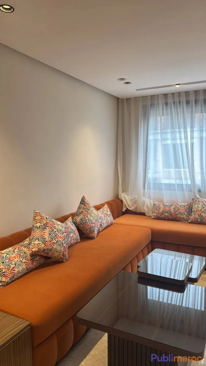 À louer – Magnifique studio à Oulfa Quartier essafa , proche de l’Hôpital Cheikh Khalifa
