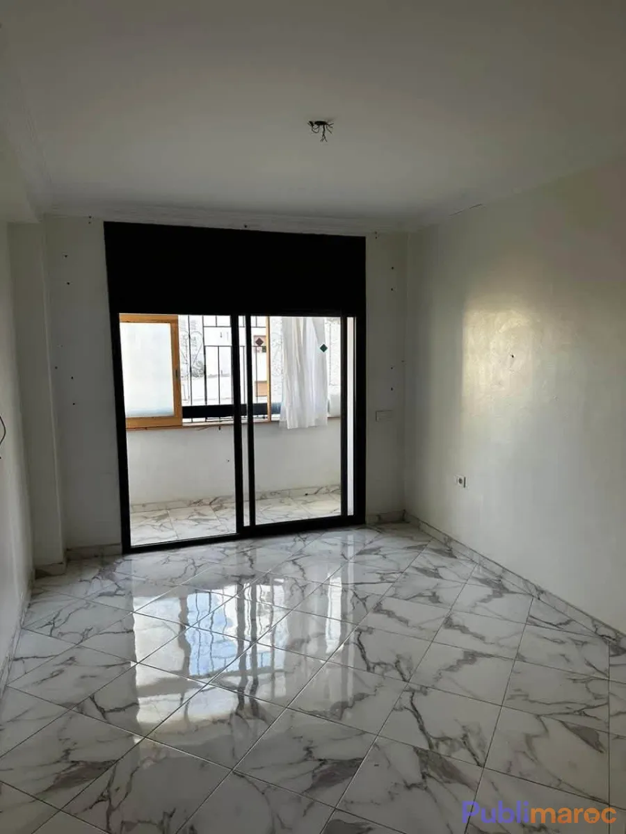 APPARTEMENT VIDE À LOUER – Casablanca (Moulay Youssef / Ziraoui)